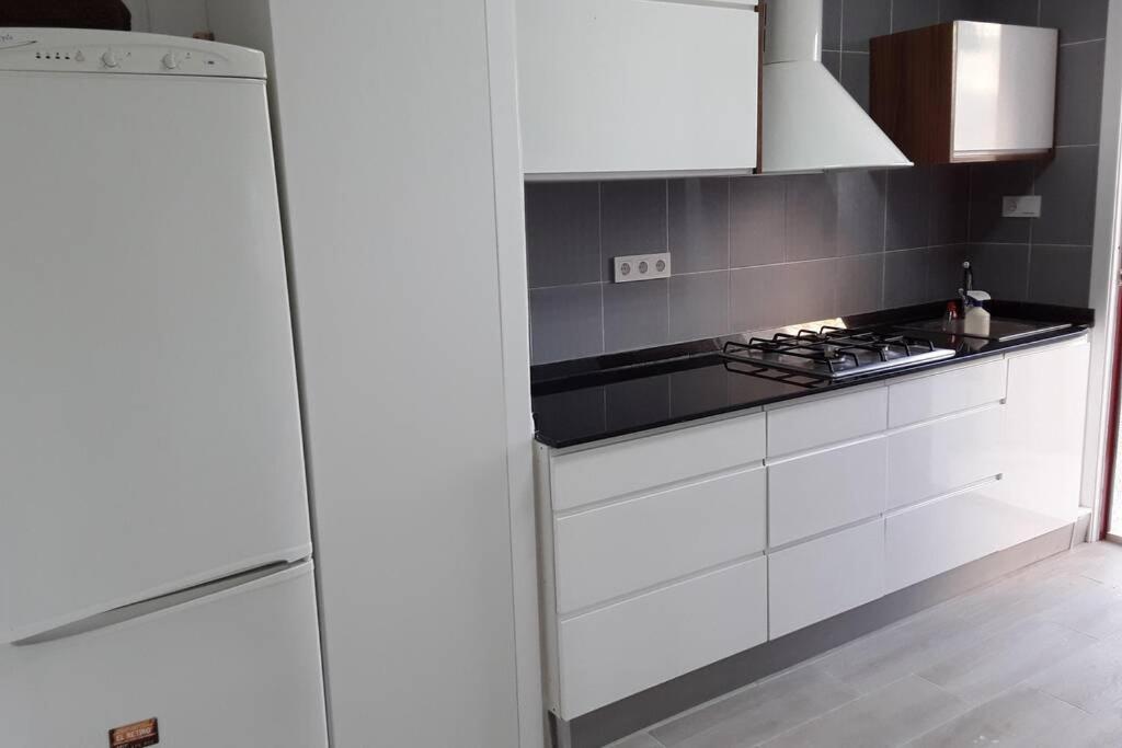 Piso En Primera Linea Con Wifi Y Vistas Al Mar Lo Pagán Exteriér fotografie